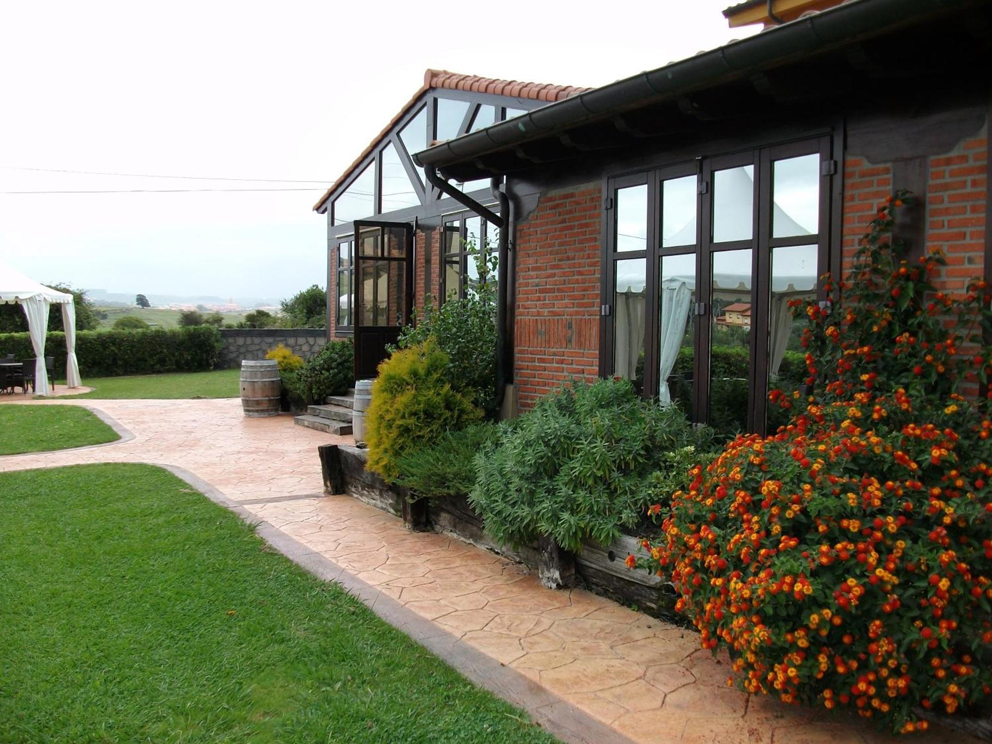 Casa De Labranza Ria De Castellanos Hotel Arnuero Bagian luar foto